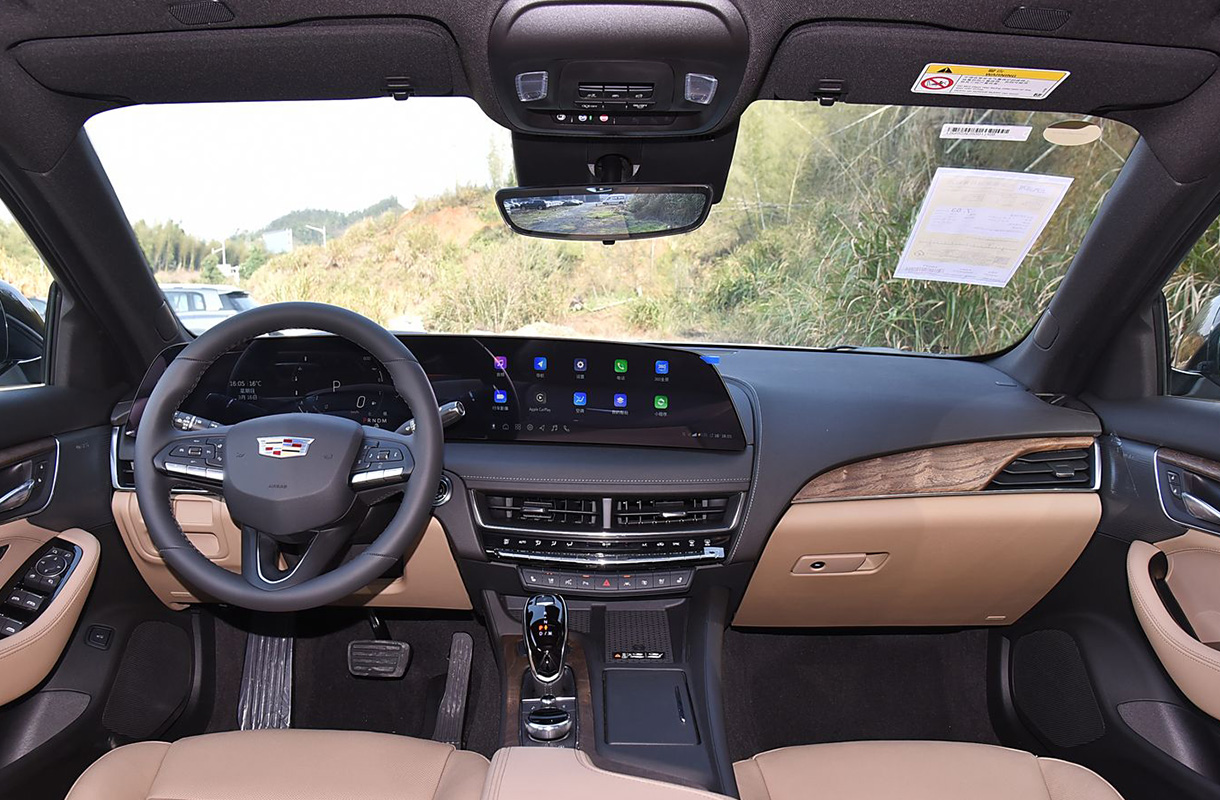 Cadillac CT5(9)