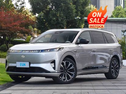 Dongfeng eπ008 EV