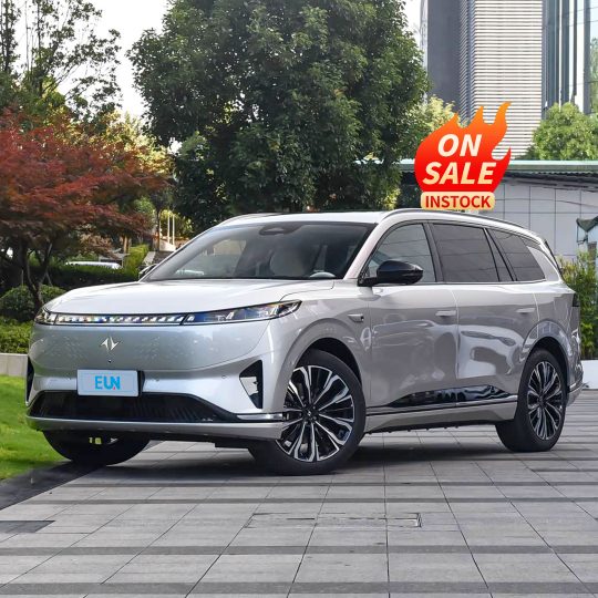 Dongfeng eπ008 EV