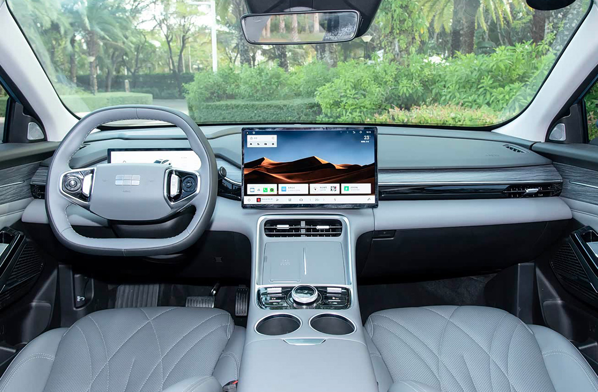 Geely Galaxy L6-9