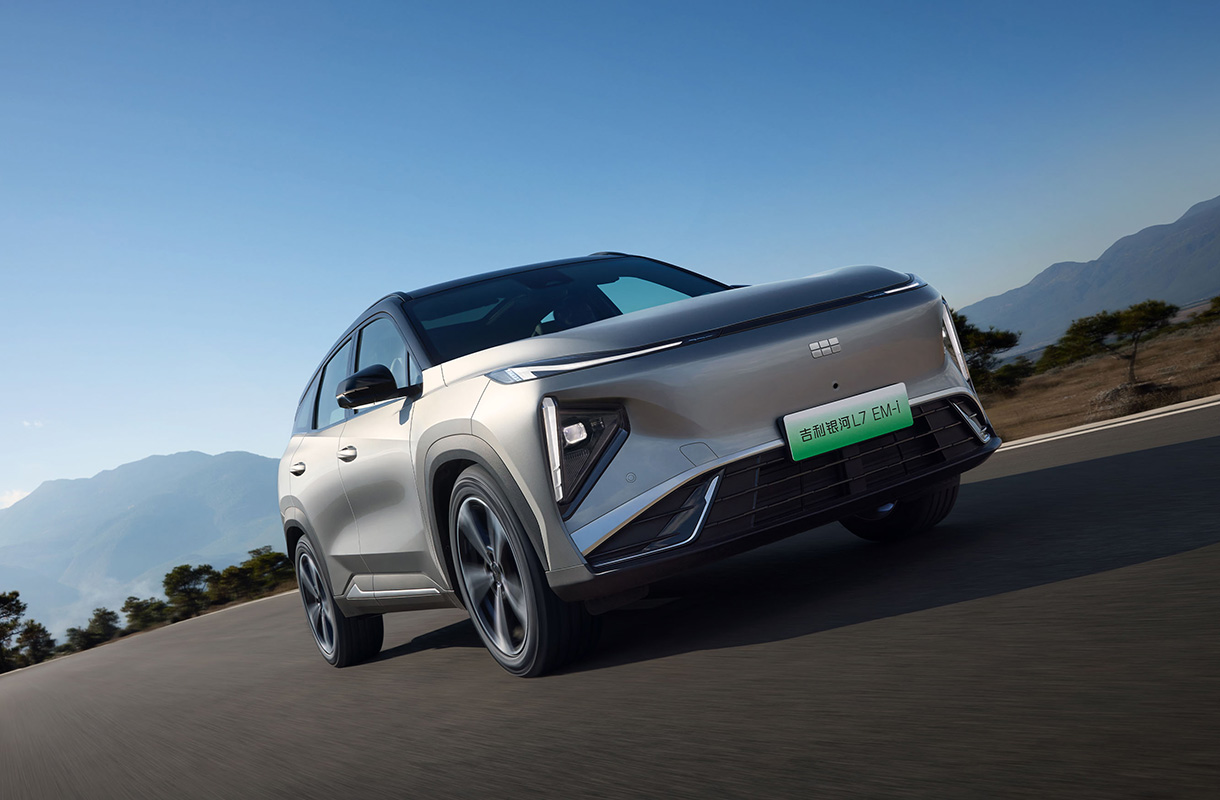 Geely GalaxyL7-8