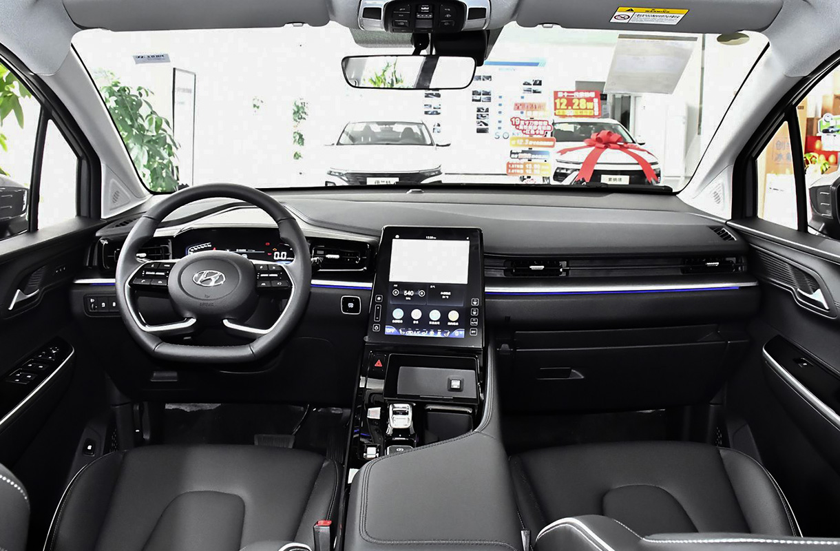 Hyundai Custo-9