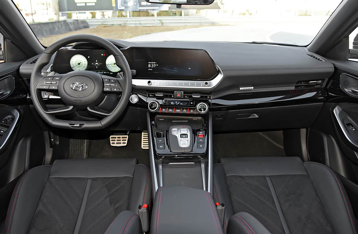 Hyundai LAFESTA-9