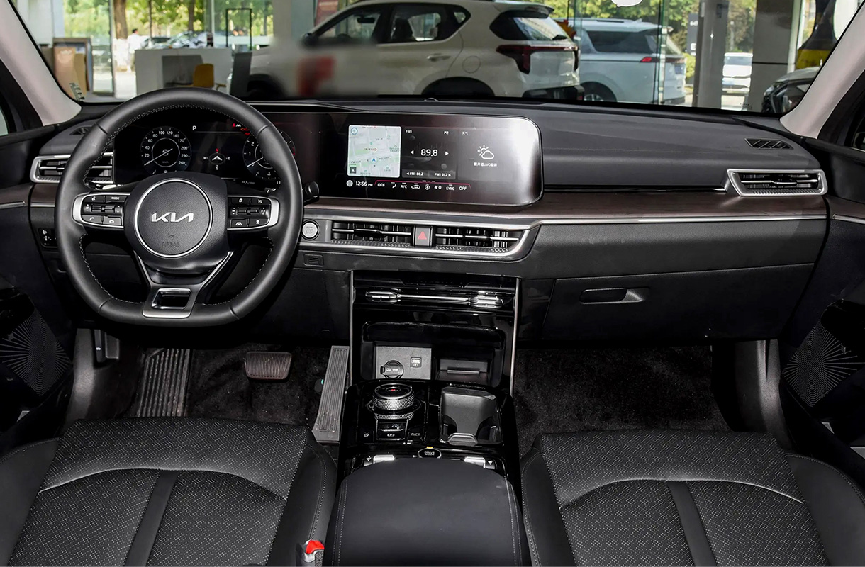 KIA K5 2025(14)