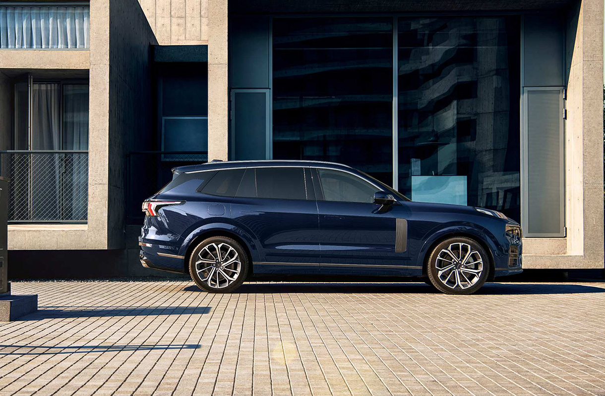 Lynk & Co 09-8