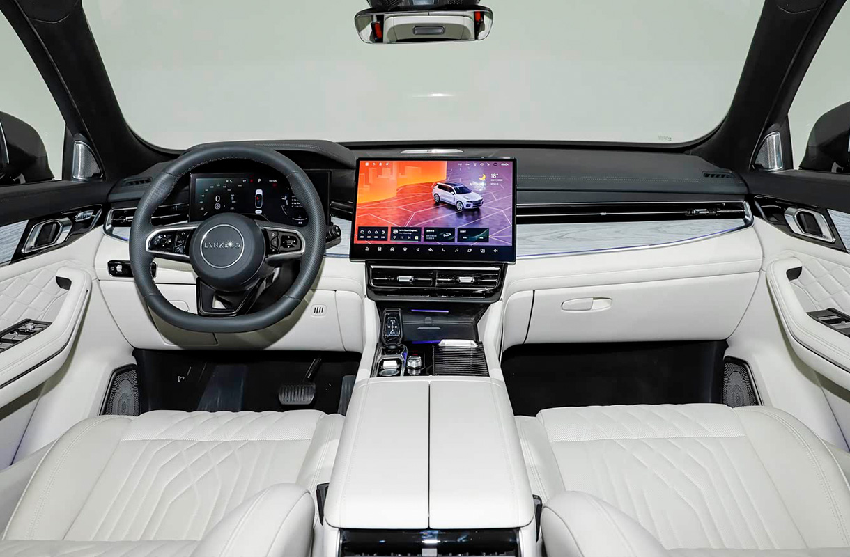 Lynk & Co 09-9