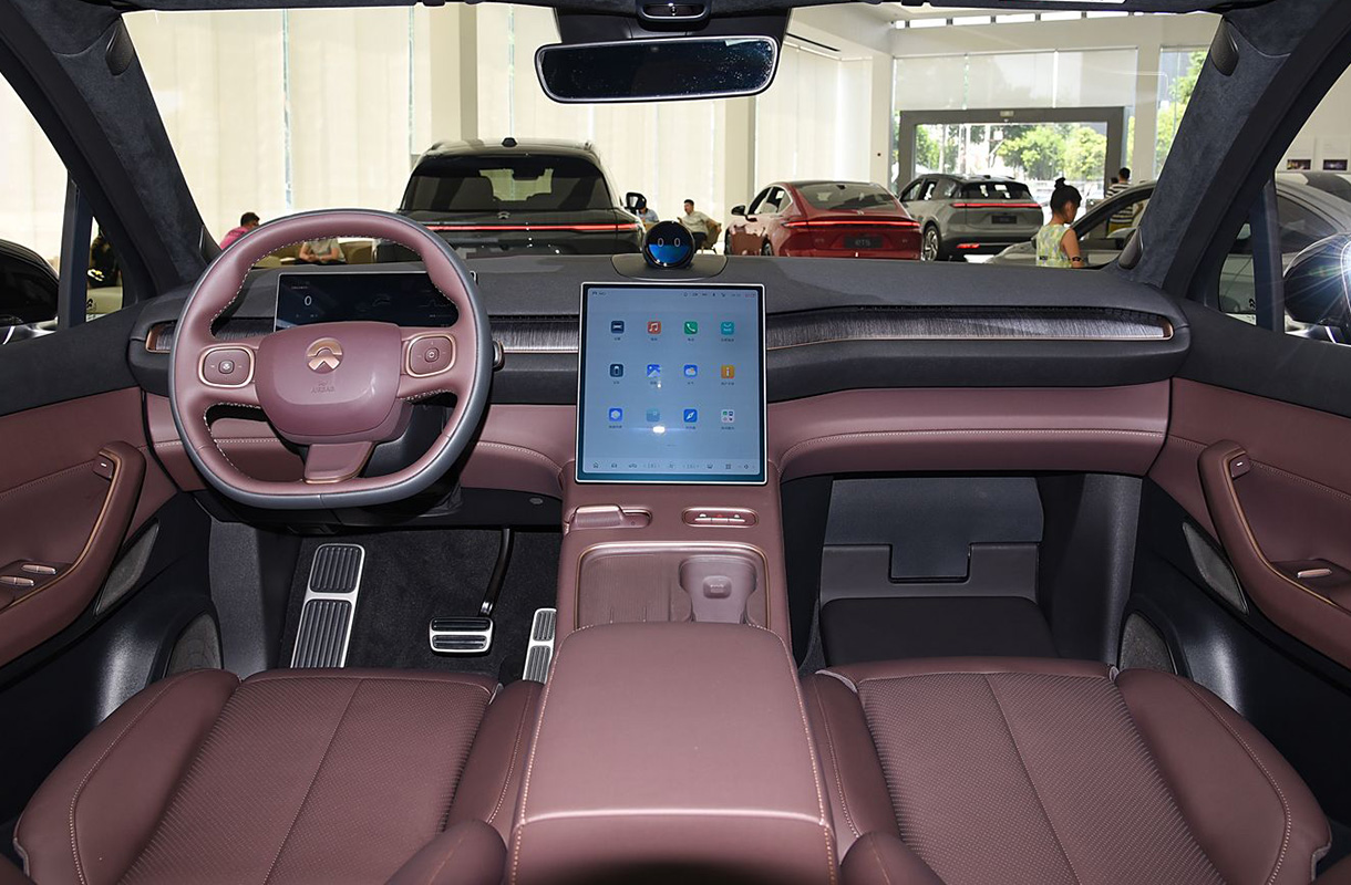 NIO EC7-9