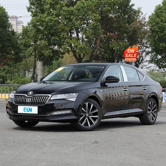 Skoda Superb 2025