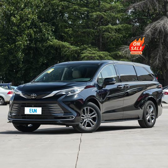 TOYOTA SIENNA 2026
