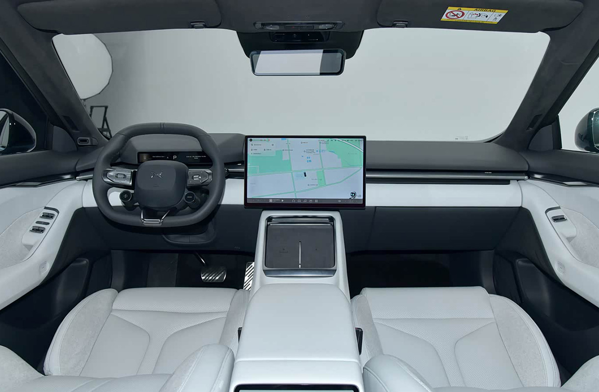 Xpeng P7(9)